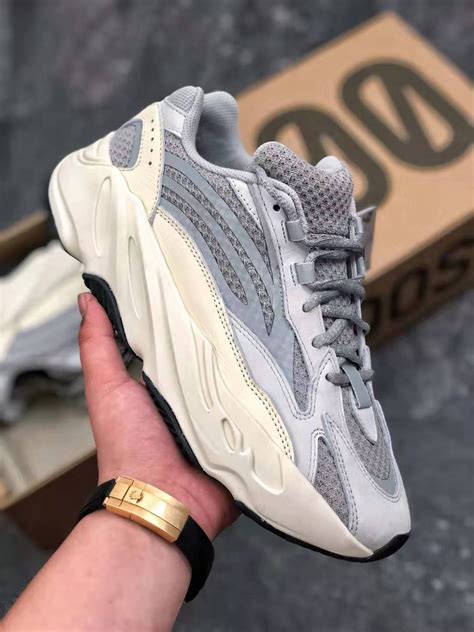 adidas yeezy 700 v2 static fake|Adidas Yeezy 700 dafiti.